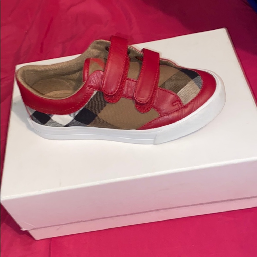 burberry kids shoes